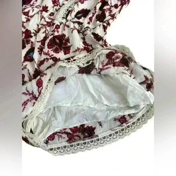 Astr Floral Print Romper - Cream and Red - Picture 3 of 16